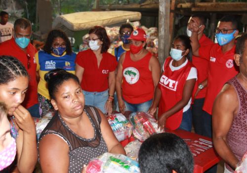 Itabuna: Sindae participa de Ação Social da CUT-BA em entrega de cestas básicas